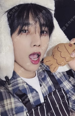 a;effect EVERLINE SUNWOO photocard image