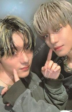 blackout ticket ver. Unit photocard image