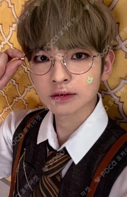 2022 SEASON'S GREETINGS FANSLIKE MU photocard image