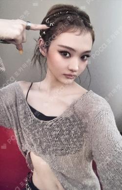 BURNING UP TBL SHOP REWARD ELLA photocard image