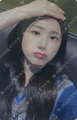 HUSH RUSH JUMP UP LEECHAEYEON photocard image