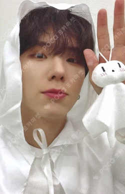 THE X APPLEMUSIC KIHYUN photocard image