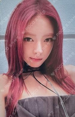 TUNNEL VISION Photobook Ver. A YUNA photocard image