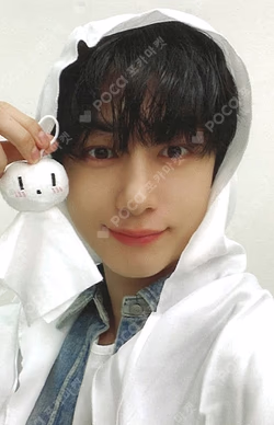 THE X APPLEMUSIC HYUNGWON photocard image