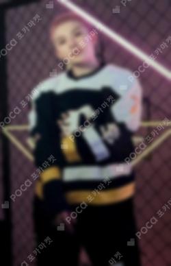 25 SEVENTEEN's HOME ROOM WEAR SET WOOZI photocard image