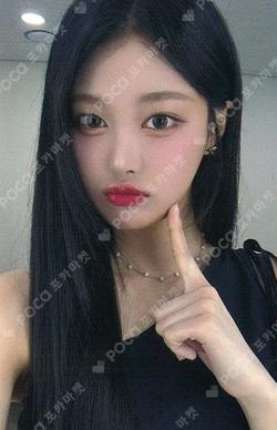 iLy JUMP UP SOHA photocard image