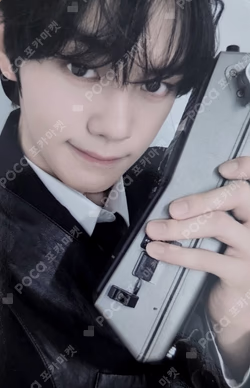 2026 SEASON'S GREETINGS [(0_1) World]