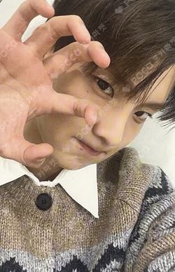 a;effect WITHMUU Q photocard image