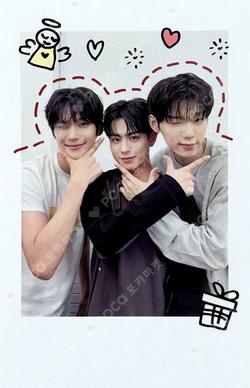 EVNNE X EVNNIZ 'CHRISTMAS EVENNIZ' Random Polaroid Pack Unit photocard image