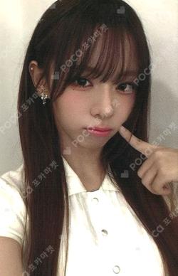 iLy JUMP UP SHUIE photocard image