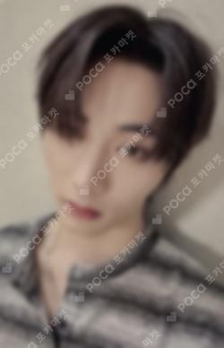 The Action YIZHIYU LUCKY DRAW TAESAN photocard image