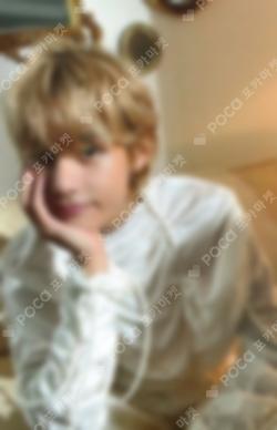 DICON ISSUE N°16 V : VICON D-type V photocard image