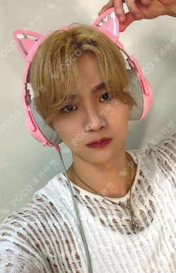 8TURN MYUNG HO photocard image