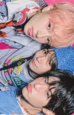 2026 SEASON'S GREETINGS RANDOM TRADING CARD SET A ver. Unit photocard image