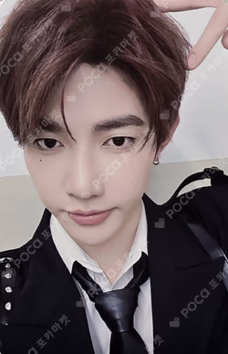 2026 SEASON'S GREETINGS [(0_1) World] Mnet Plus Merch ZHANG HAO photocard image