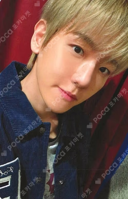 Essence of Reverie WITHMUU BAEKHYUN photocard image