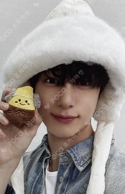 THE X APPLEMUSIC HYUNGWON photocard image