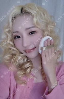 UAU 2026 Season's Greeting THE NIGHT BLOOM DREAMCATCHER OFFICIAL STORE SUA photocard image