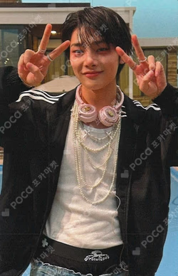 DO IT HMV LUCKY DRAW I.N photocard image