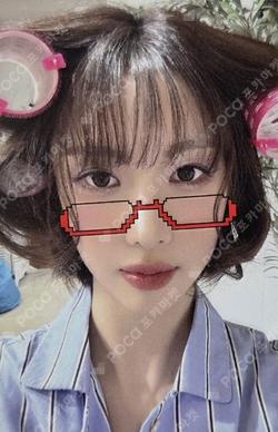 UAU 2026 Season's Greeting THE NIGHT BLOOM APPLEMUSIC YOOHYEON photocard image