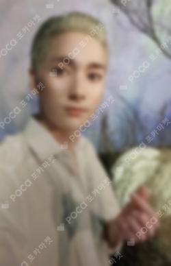 The Nocturne AARON photocard image