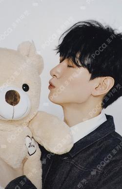 2026 SEASON'S GREETINGS YES24 EUNHYUK photocard image