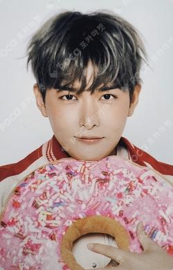 2026 SEASON'S GREETINGS YES24 RYEOWOOK photocard image