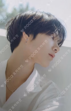 WayV Photo Book Holiday YIZHIYU