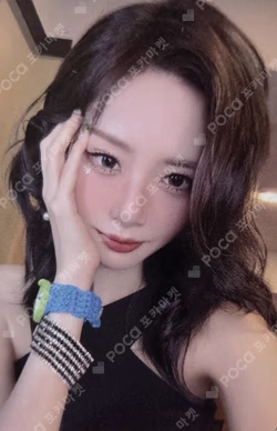 UAU 2026 Season's Greeting THE NIGHT BLOOM APPLEMUSIC JIU photocard image