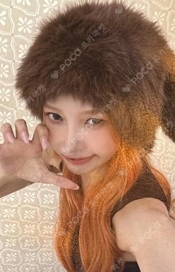 2026 SEASON'S GREETINGS RANDOM TRADING CARD SET B ver. JOY photocard image