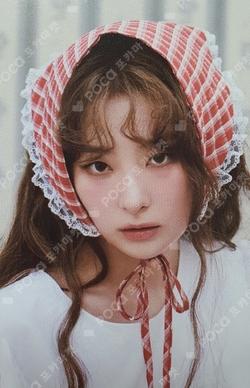 2026 SEASON'S GREETINGS YES24 SEULGI photocard image