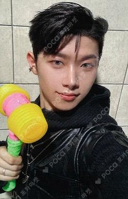 HOUSE OF TRICKY : WRECKING THE HOUSE HIGHER HYUNWOO photocard image