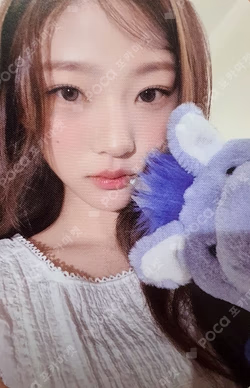 2026 Hearts2Hearts SEASON'S GREETINGS VIDEO EDITION Stella photocard image