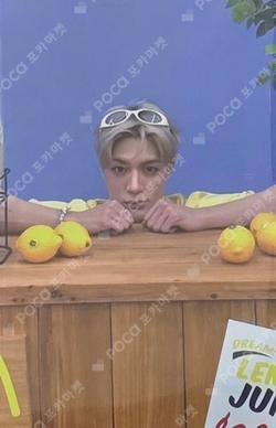2026 SEASON'S GREETINGS RANDOM TRADING CARD SET A ver. JENO photocard image
