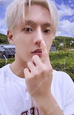 2026 BTOB COMPANY SEASON’S GREETINGS [farm fruits] LEE MINHYUK photocard image