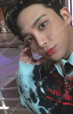 THE WORLD EP.1 : MOVEMENT TOWER RECORDS JONGHO photocard image
