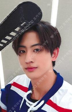 YOUNI-T MAKESTAR HYUNGSEOK photocard image