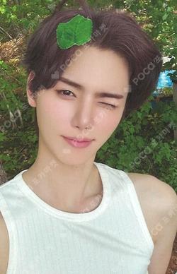 Dare to Crave : Epilogue Grape Ccrew ver. MINHEE photocard image