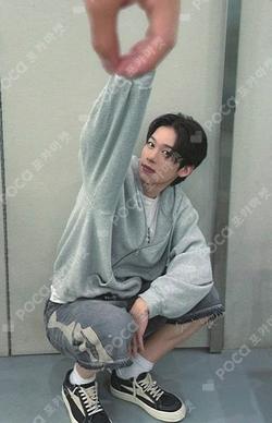 YOUNI-T DEAR MY MUSE STEVE photocard image