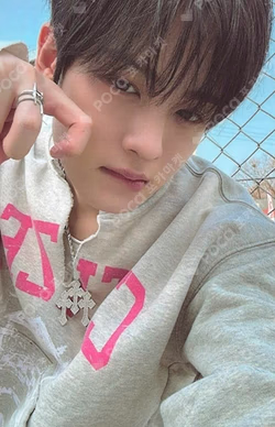 YOUNI-T Retrotopia Ver. WOONO photocard image