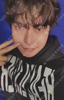 2026 SEASON'S GREETINGS RANDOM TRADING CARD SET A ver. DOYOUNG photocard image