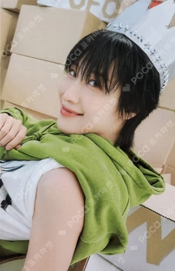 2026 SEASON’S GREETINGS [Error 404 : WE Not Found] DONGMYEONG photocard image