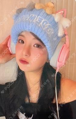 BUBBLE GUM MAKESTAR LUCKY DRAW YUJIN photocard image