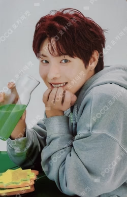 2026 SEASON’S GREETINGS [Error 404 : WE Not Found] YONGHOON photocard image