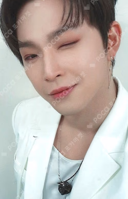 ONEUS 2ND WORLD TOUR ‘La Dolce Vita’ CONCERT KiT LEEDO photocard image