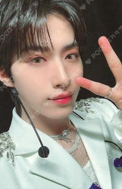ONEUS 2ND WORLD TOUR ‘La Dolce Vita’ CONCERT KiT XION photocard image
