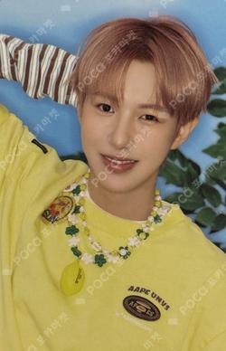 2026 SEASON'S GREETINGS SM STORE RENJUN photocard image