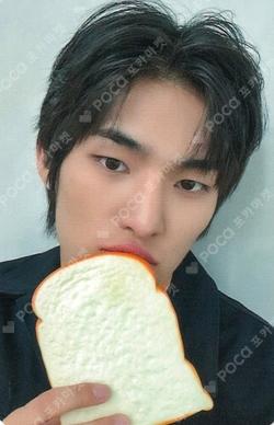 Trophy WITHMUU Yoon Ye Chan photocard image