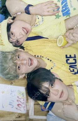 2026 SEASON'S GREETINGS Unit photocard image