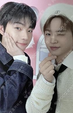 ONF x ONKKOMIZ POP-UP STORE ONKKOMIZ DREAM HOUSE KEYCAP KEYRING SET Unit photocard image